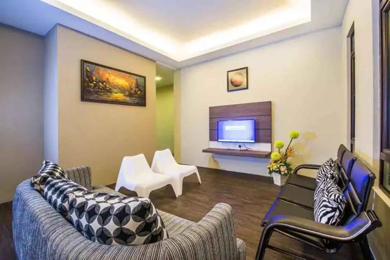 Capital O 90088 Mbp Leisure Resort Batu Pahat Eksteriør billede