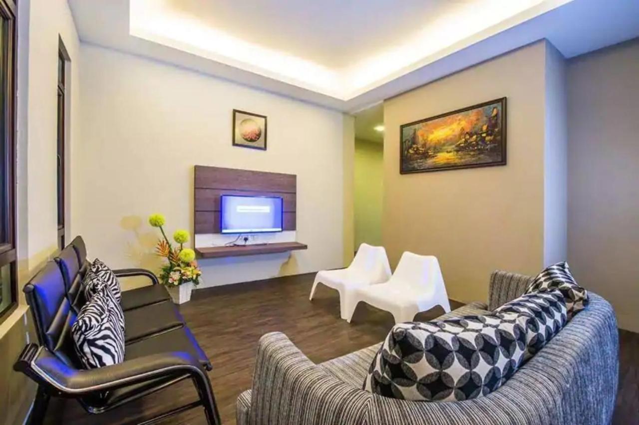 Capital O 90088 Mbp Leisure Resort Batu Pahat Eksteriør billede