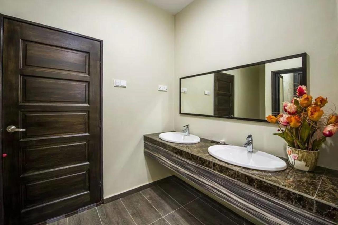 Capital O 90088 Mbp Leisure Resort Batu Pahat Eksteriør billede